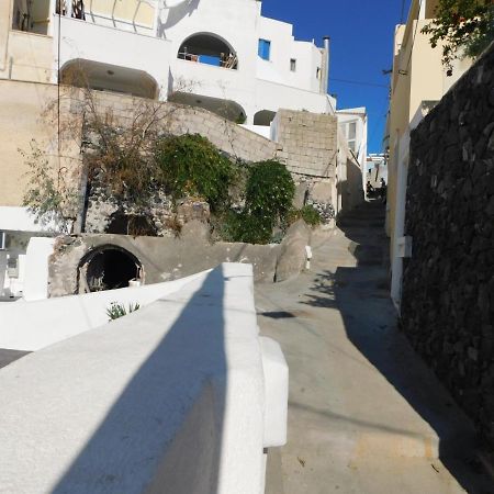 Calm Center Rooms Fira  Exterior photo