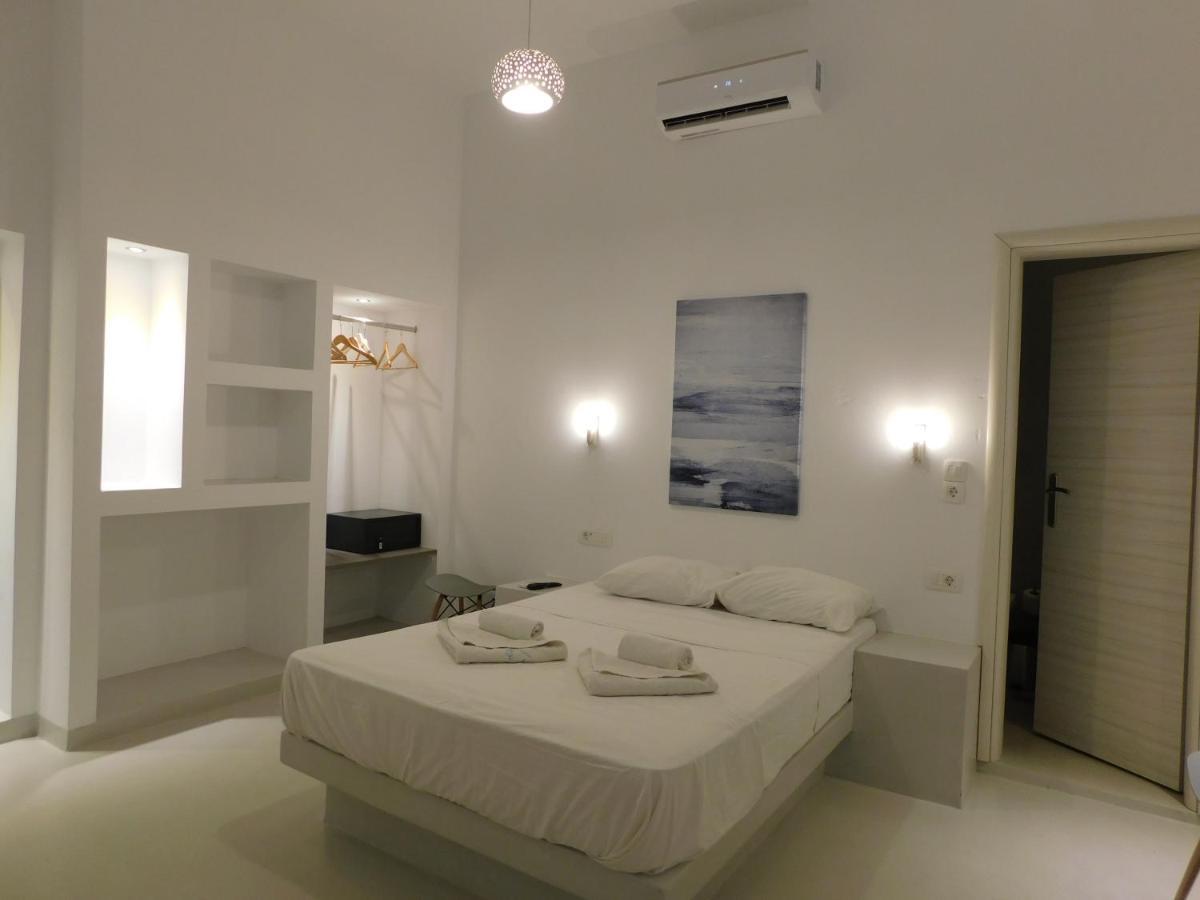 Calm Center Rooms Fira  Exterior photo