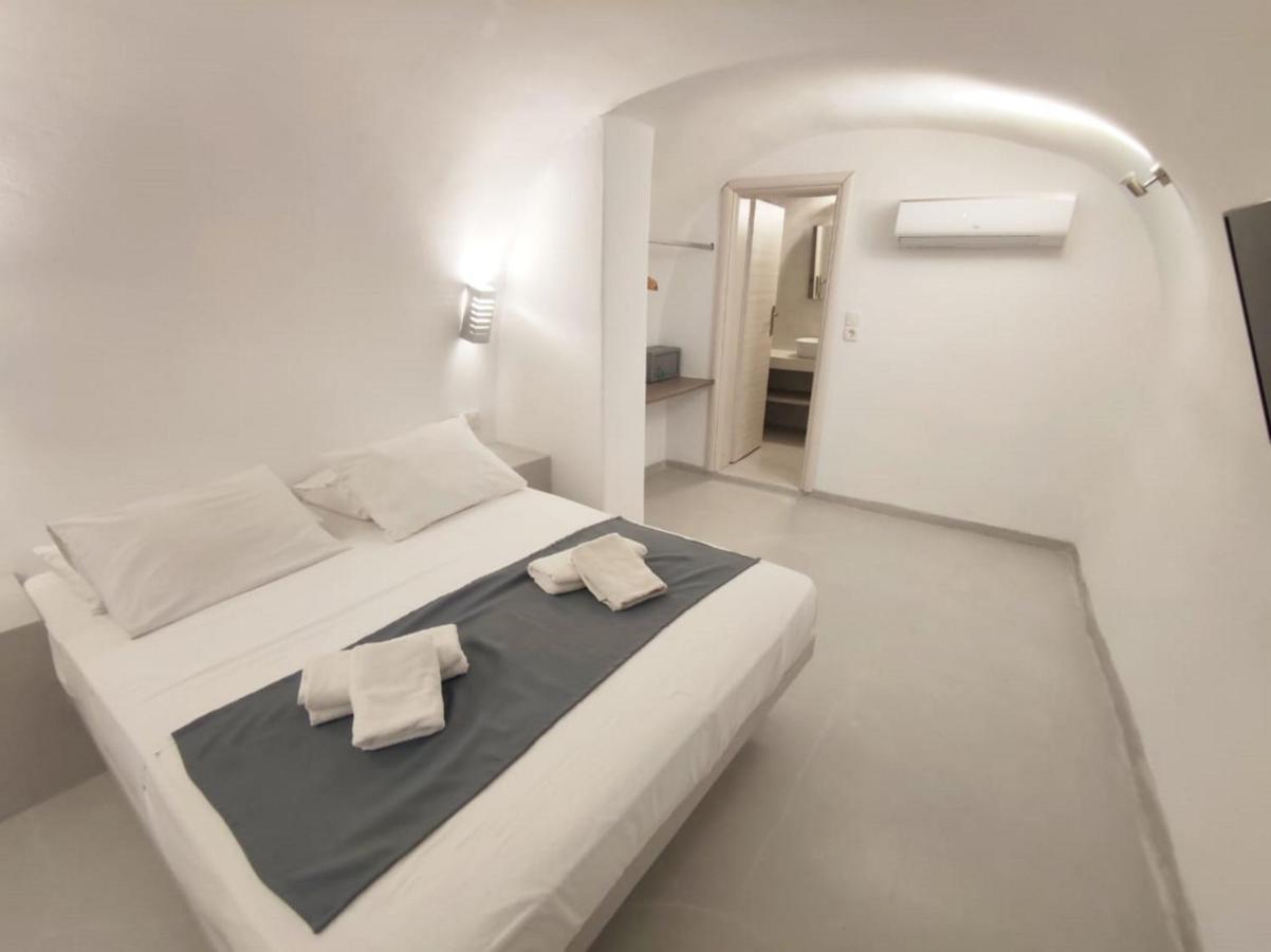 Calm Center Rooms Fira  Exterior photo