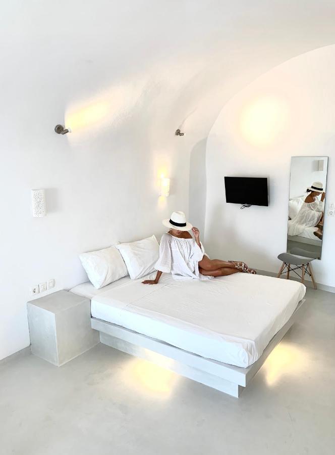 Calm Center Rooms Fira  Exterior photo